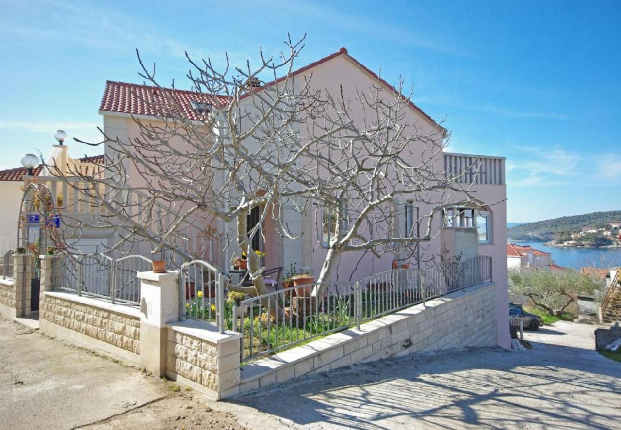 Apartments Villa Rose Sumartin Dış mekan fotoğraf