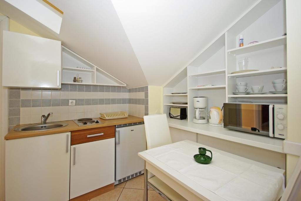 Apartments Villa Rose Sumartin Dış mekan fotoğraf
