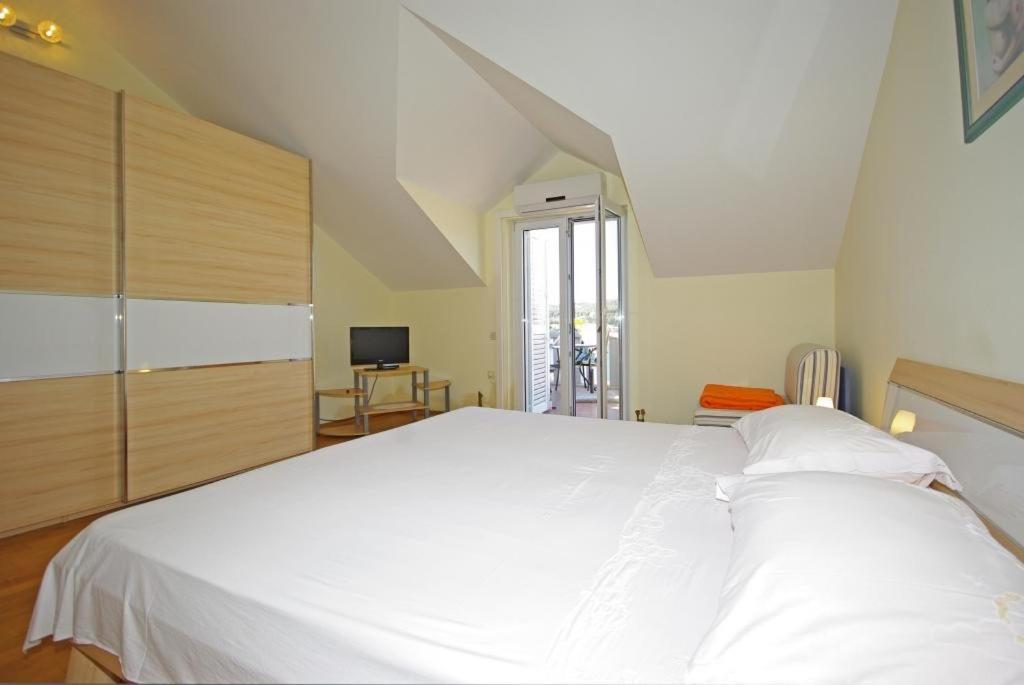 Apartments Villa Rose Sumartin Dış mekan fotoğraf