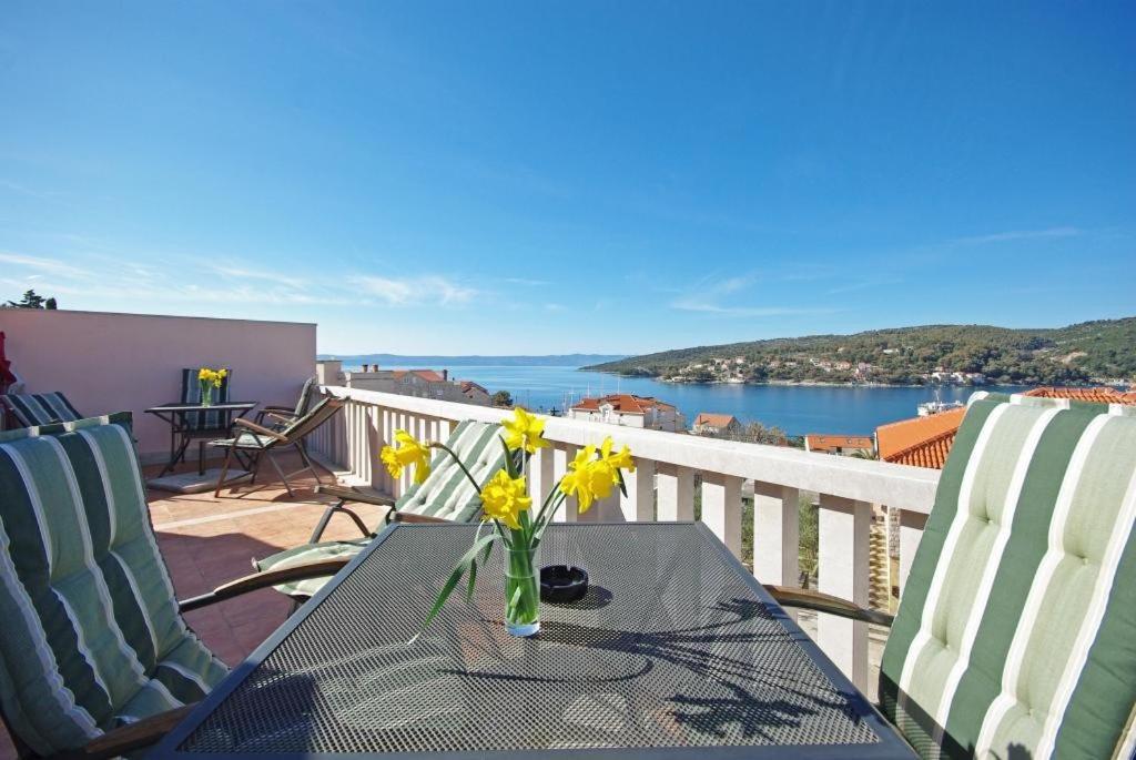 Apartments Villa Rose Sumartin Dış mekan fotoğraf