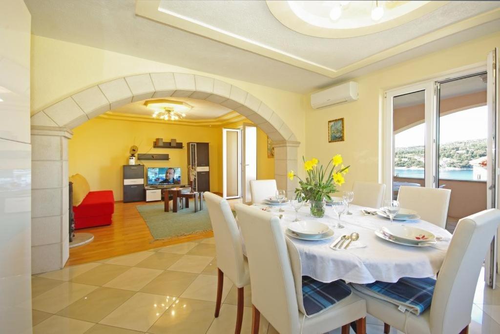 Apartments Villa Rose Sumartin Dış mekan fotoğraf