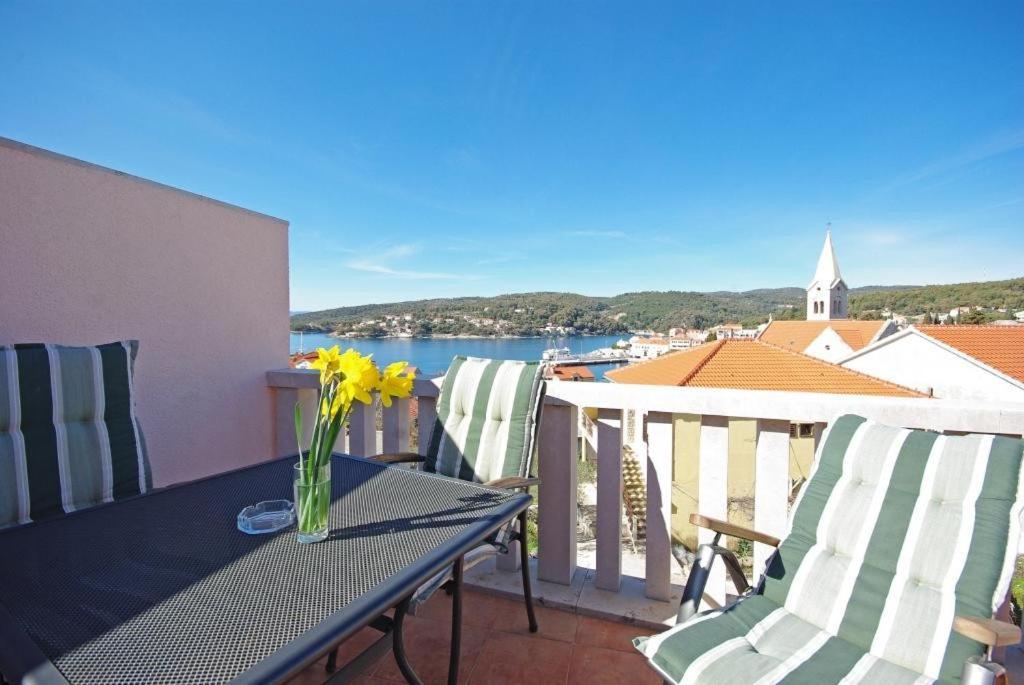 Apartments Villa Rose Sumartin Dış mekan fotoğraf