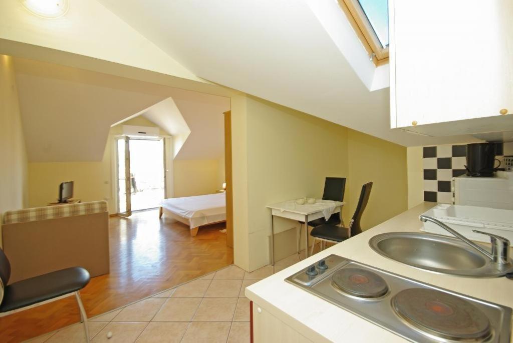 Apartments Villa Rose Sumartin Dış mekan fotoğraf