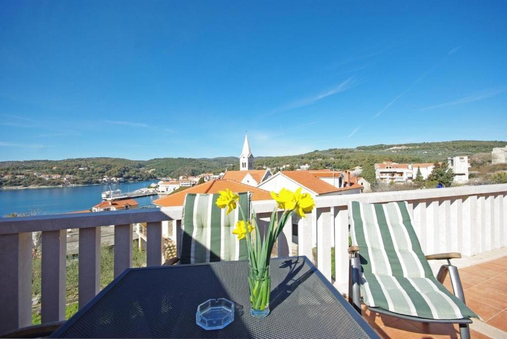 Apartments Villa Rose Sumartin Dış mekan fotoğraf