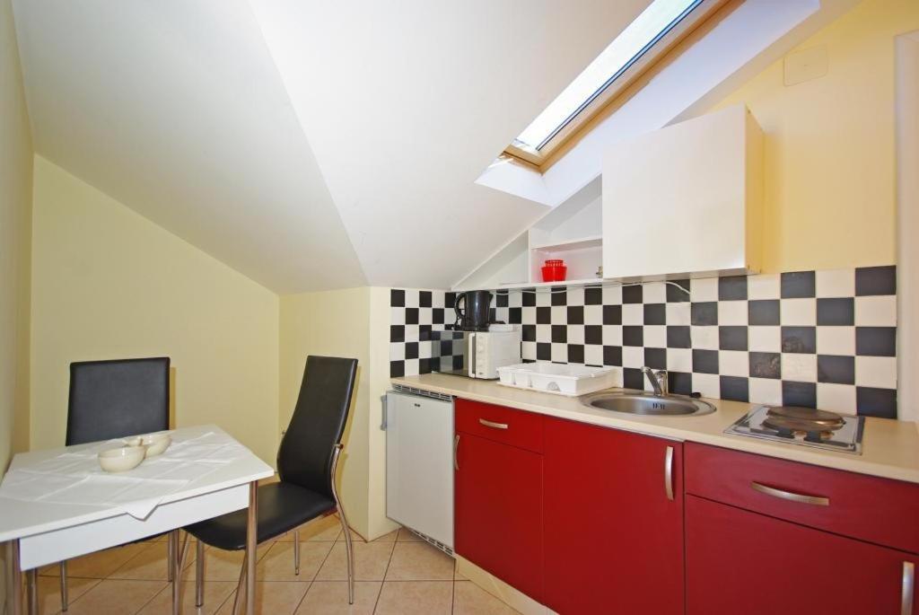 Apartments Villa Rose Sumartin Dış mekan fotoğraf